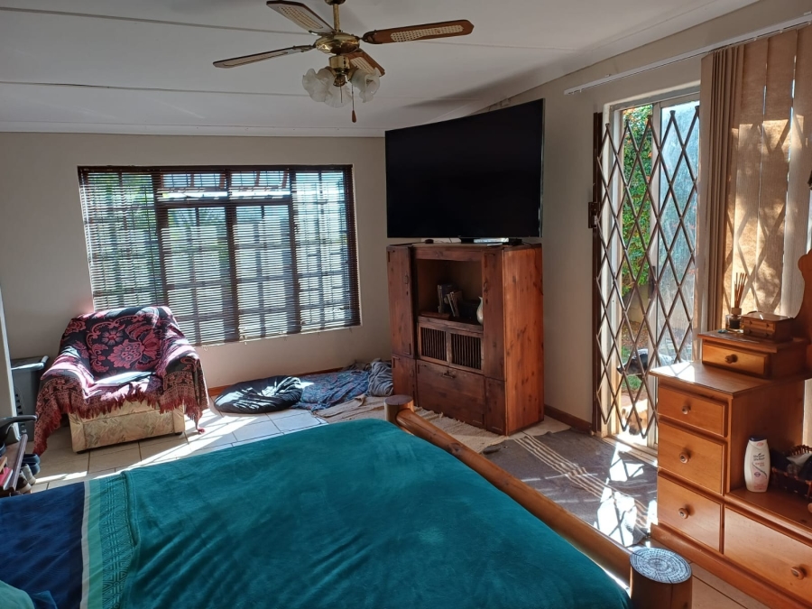 6 Bedroom Property for Sale in Vredenburg Western Cape